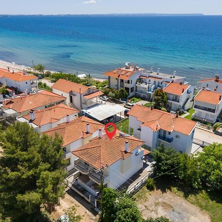 Alexandra'S Maisonette. Paralia Dionysiou Exterior photo