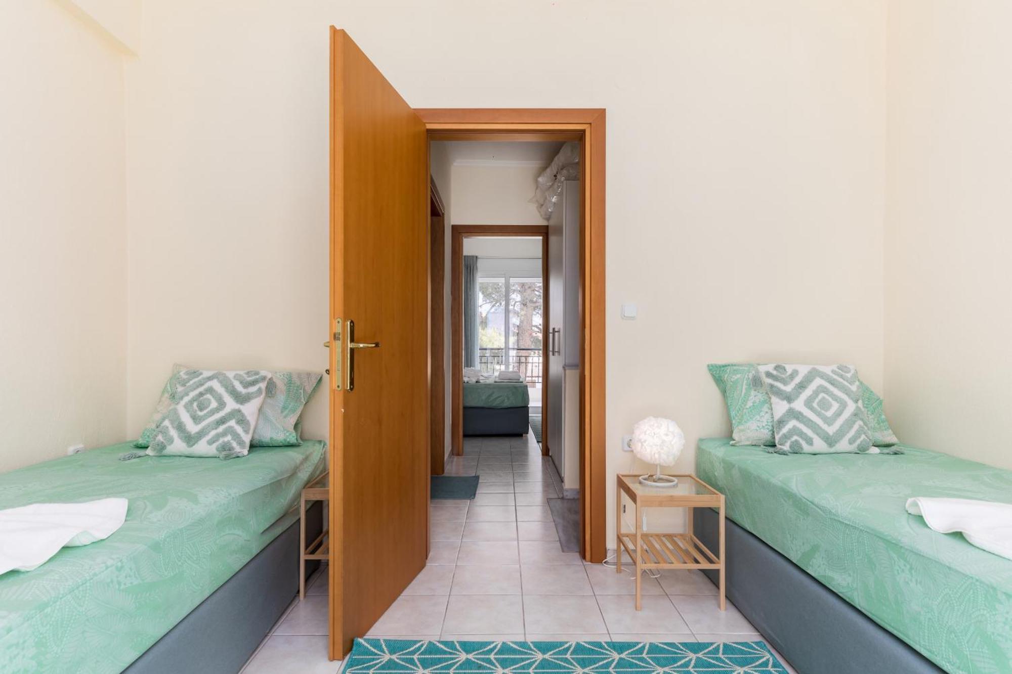 Alexandra'S Maisonette. Paralia Dionysiou Exterior photo
