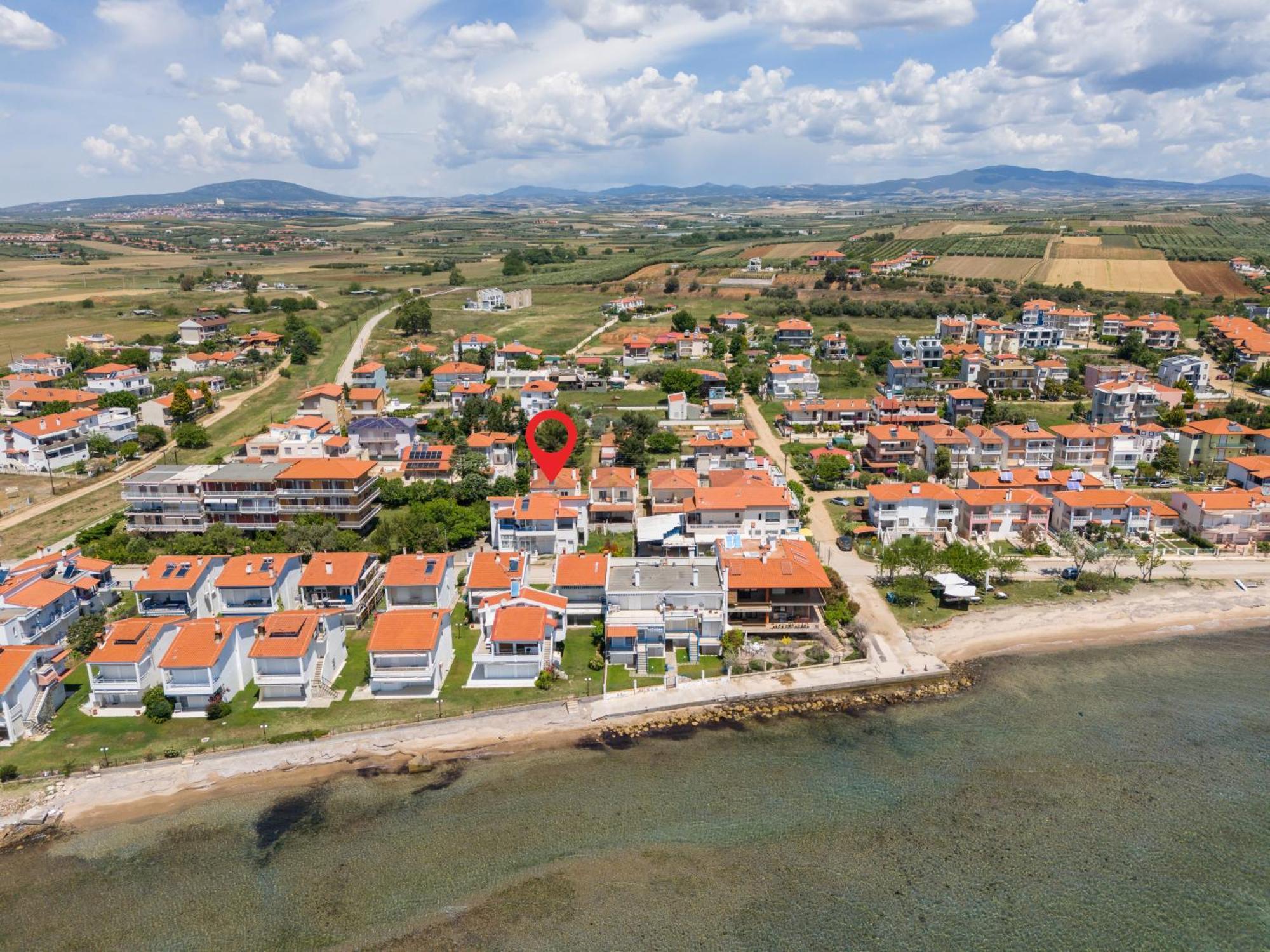 Alexandra'S Maisonette. Paralia Dionysiou Exterior photo